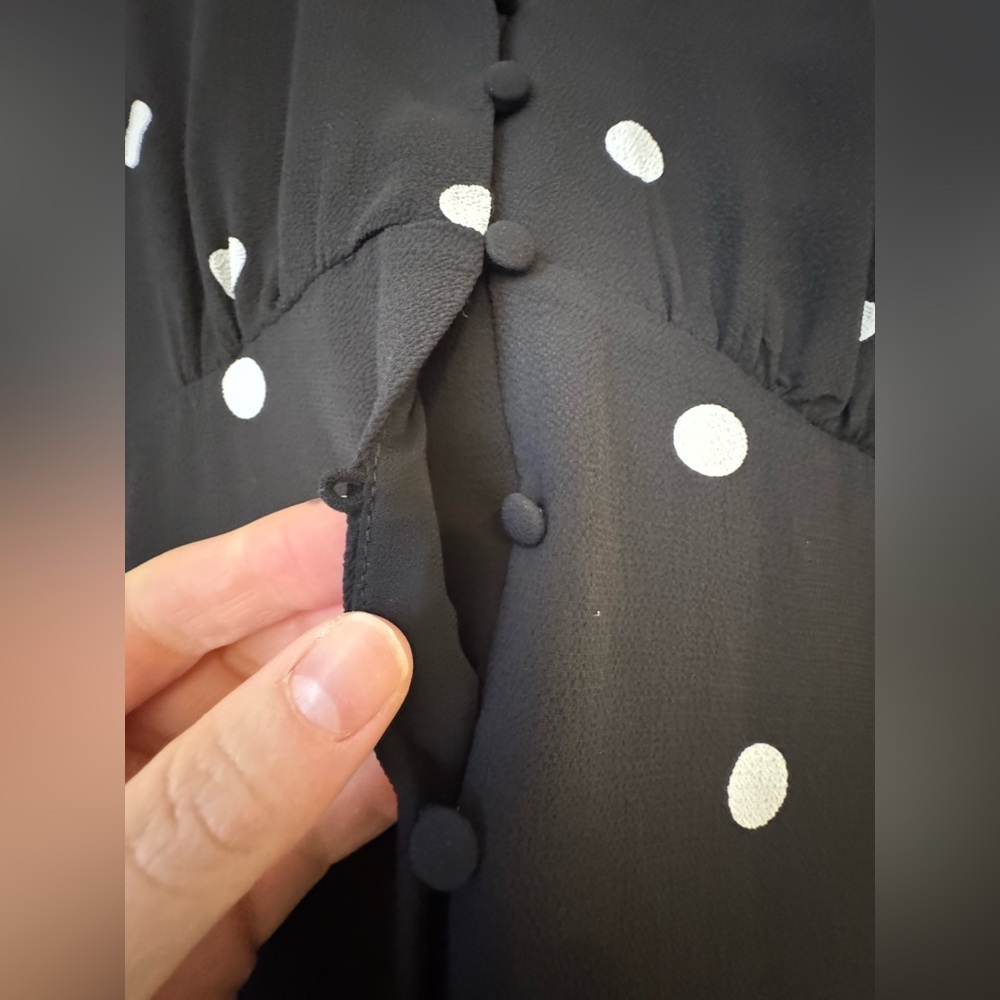 Vince Camuto Polka Dot Button-Front Midi Dress- 6 Petite - Picture 7 of 10